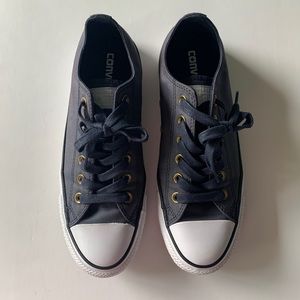 Converse All Stars-Like New!